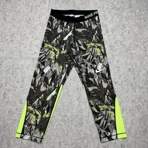 Nike Pro Dri-Fit Small Printed Capri Crop Legging Women